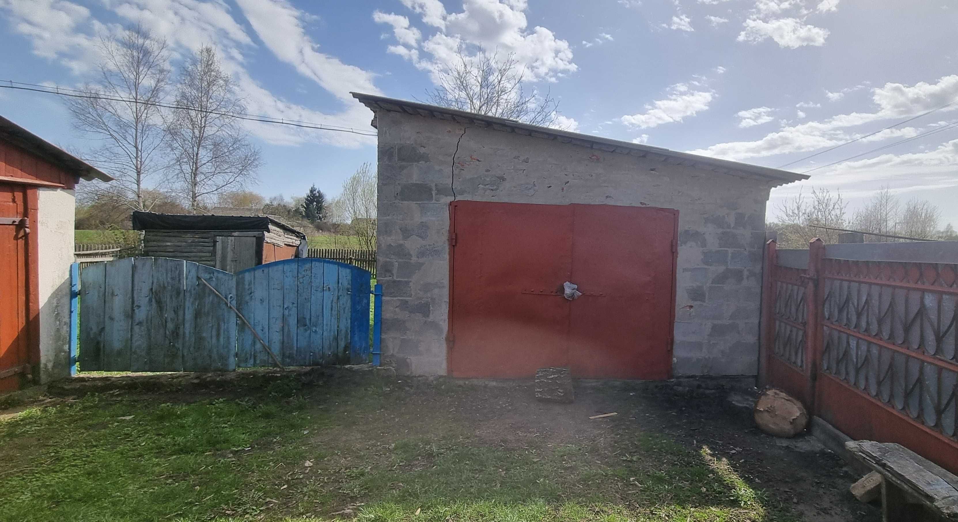 Продається будинок в с.Хролин