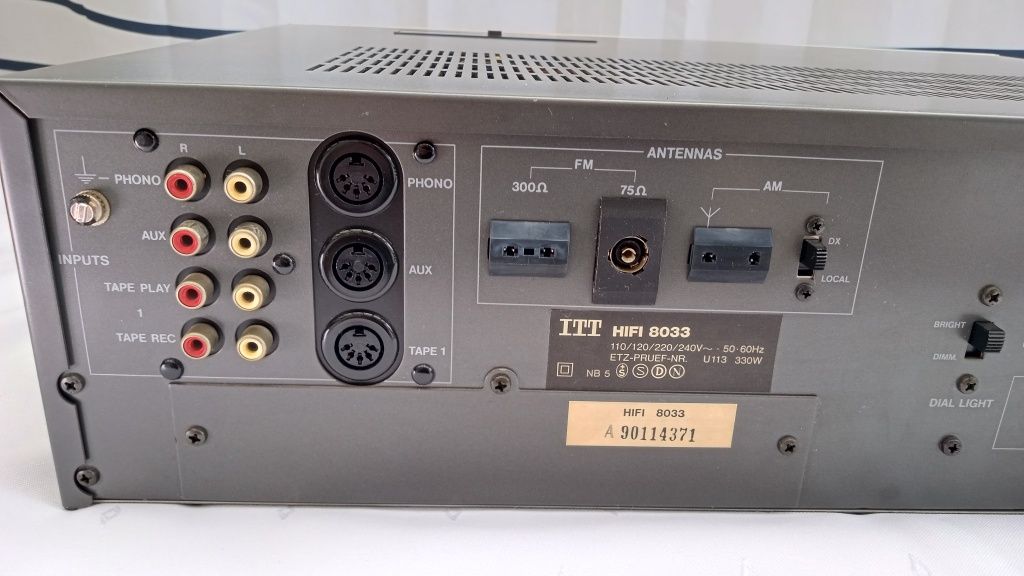 Amplituner ITT Hi-Fi 8033
