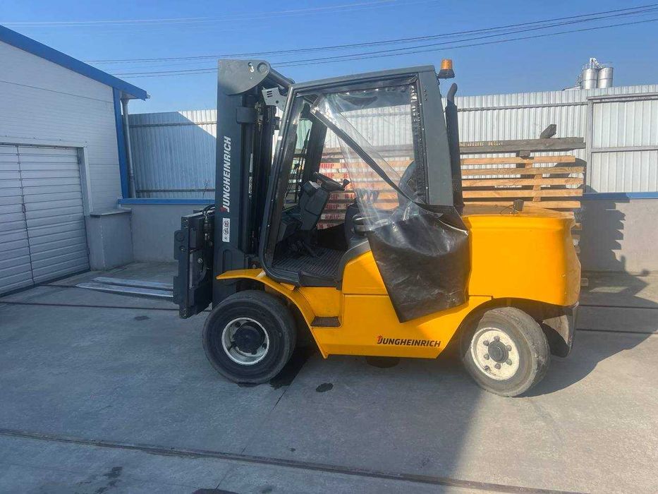 Продам дизельний навантажувач Jungheinrich DFG 550