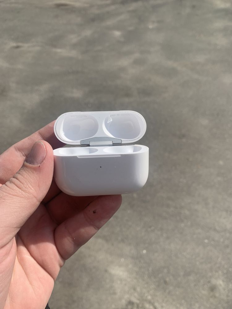 Кейс AirPods Pro A2190