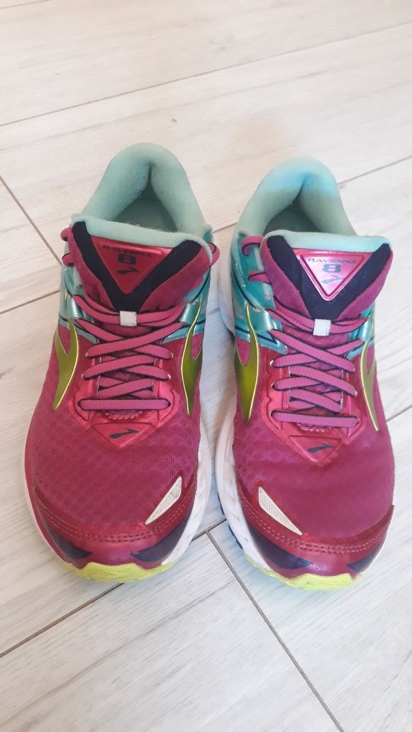 Damskie buty do biegania BROOKS Ravenna 8 rozmiar 38