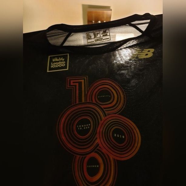 Damska koszulka sportowa new balance M