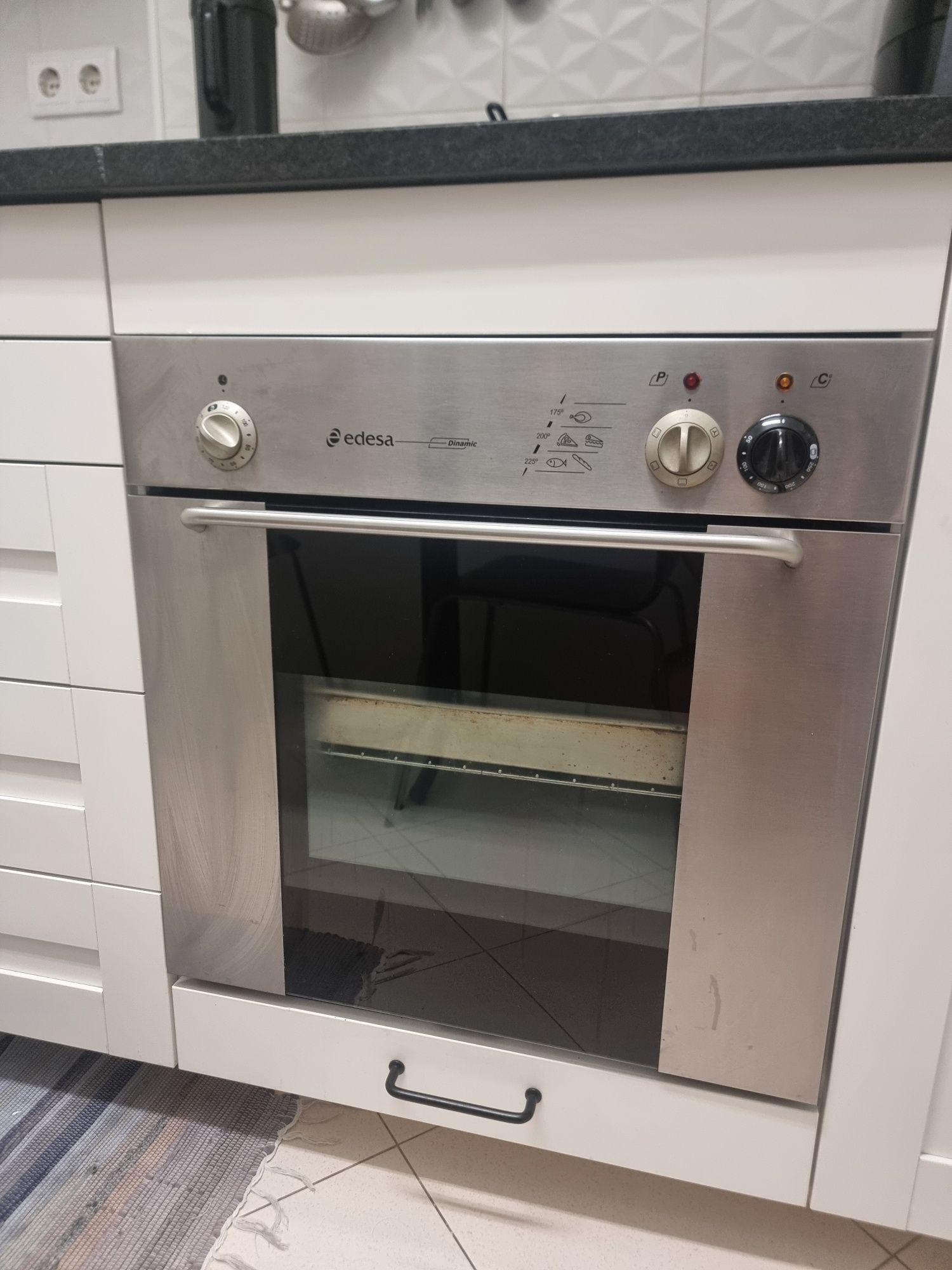 Vendo forno elétrico