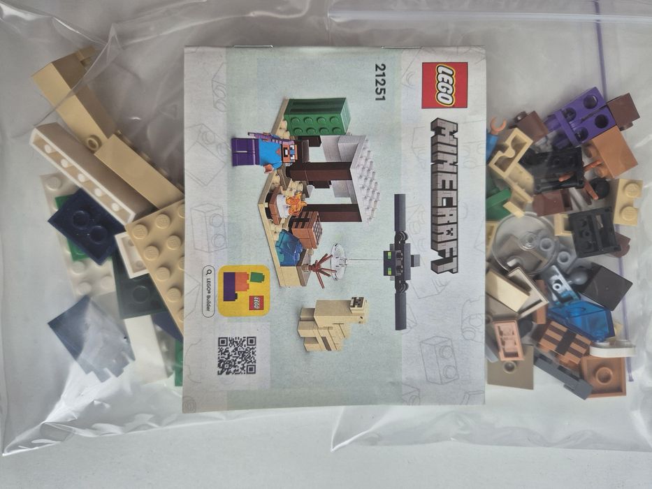 Конструктор LEGO Minecraft Експедиція Стіва в пустелю 21251