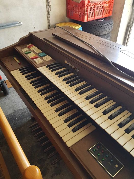 sprzedam organy hammond