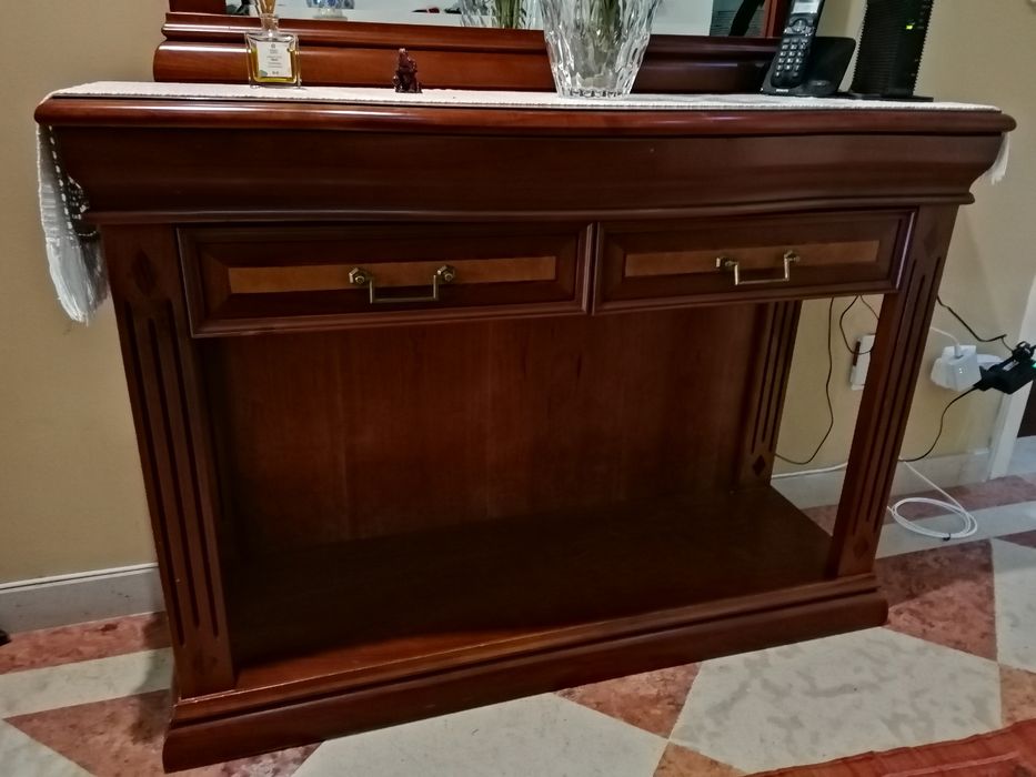 Móvel de entrada em cerejeira