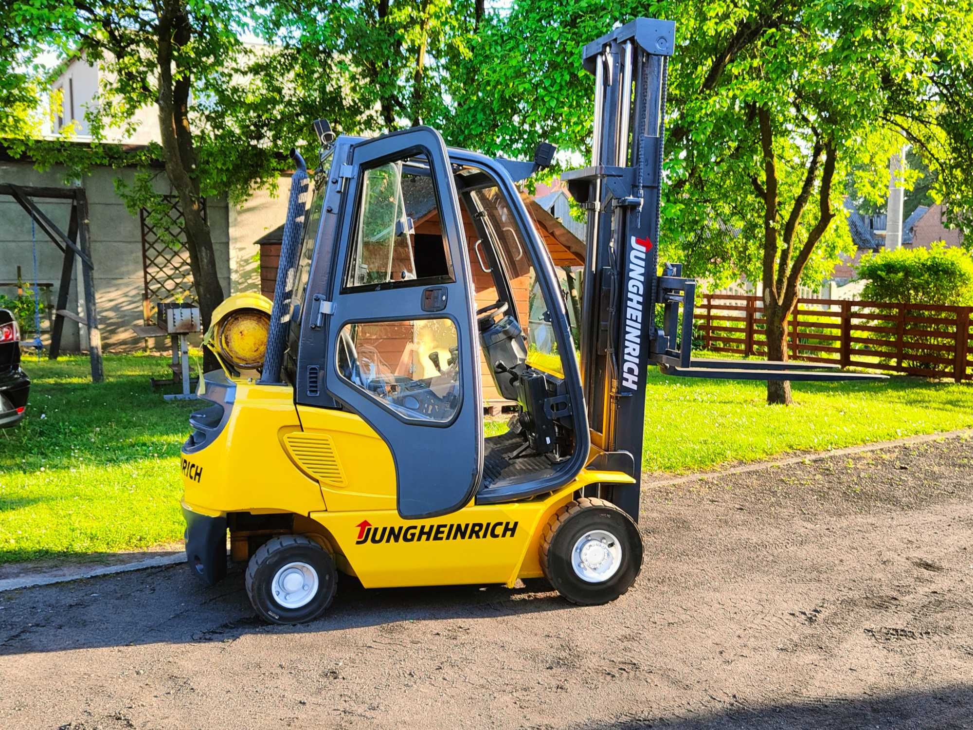 Wózek widłowy Jungheinrich TFG16AK przesuw, duplex, pełna kabina FV23%