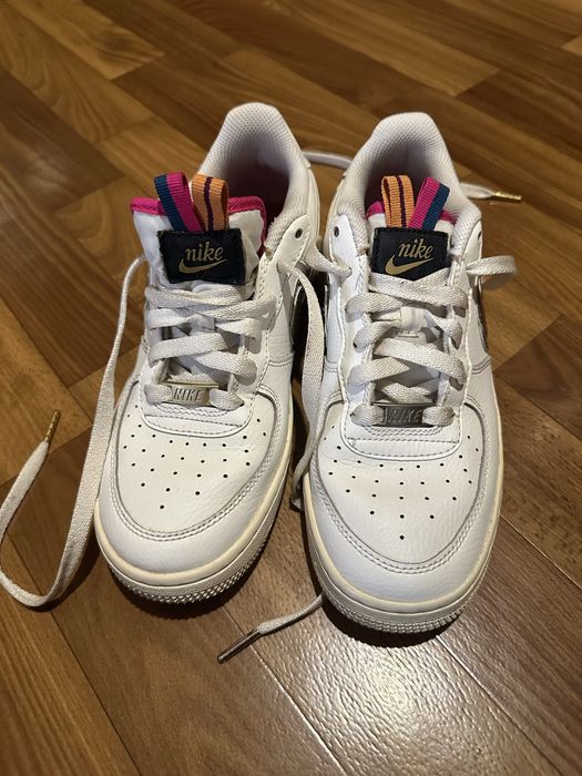 Кроссовки Женские Nike Air Force 1 Lv8  оригинал