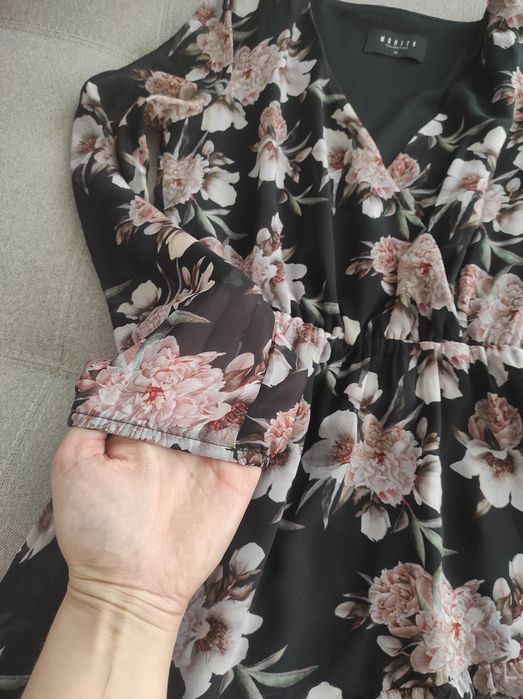 Миле плаття Mohito розмір S шифон