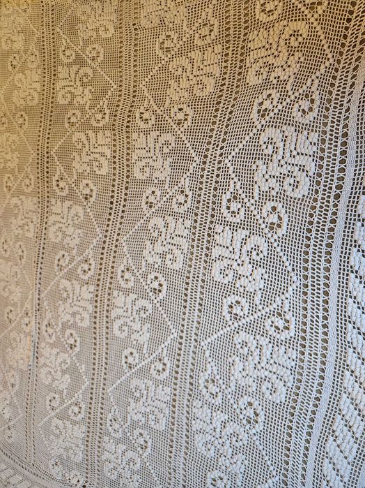 Coberta de renda feita à mão para cama