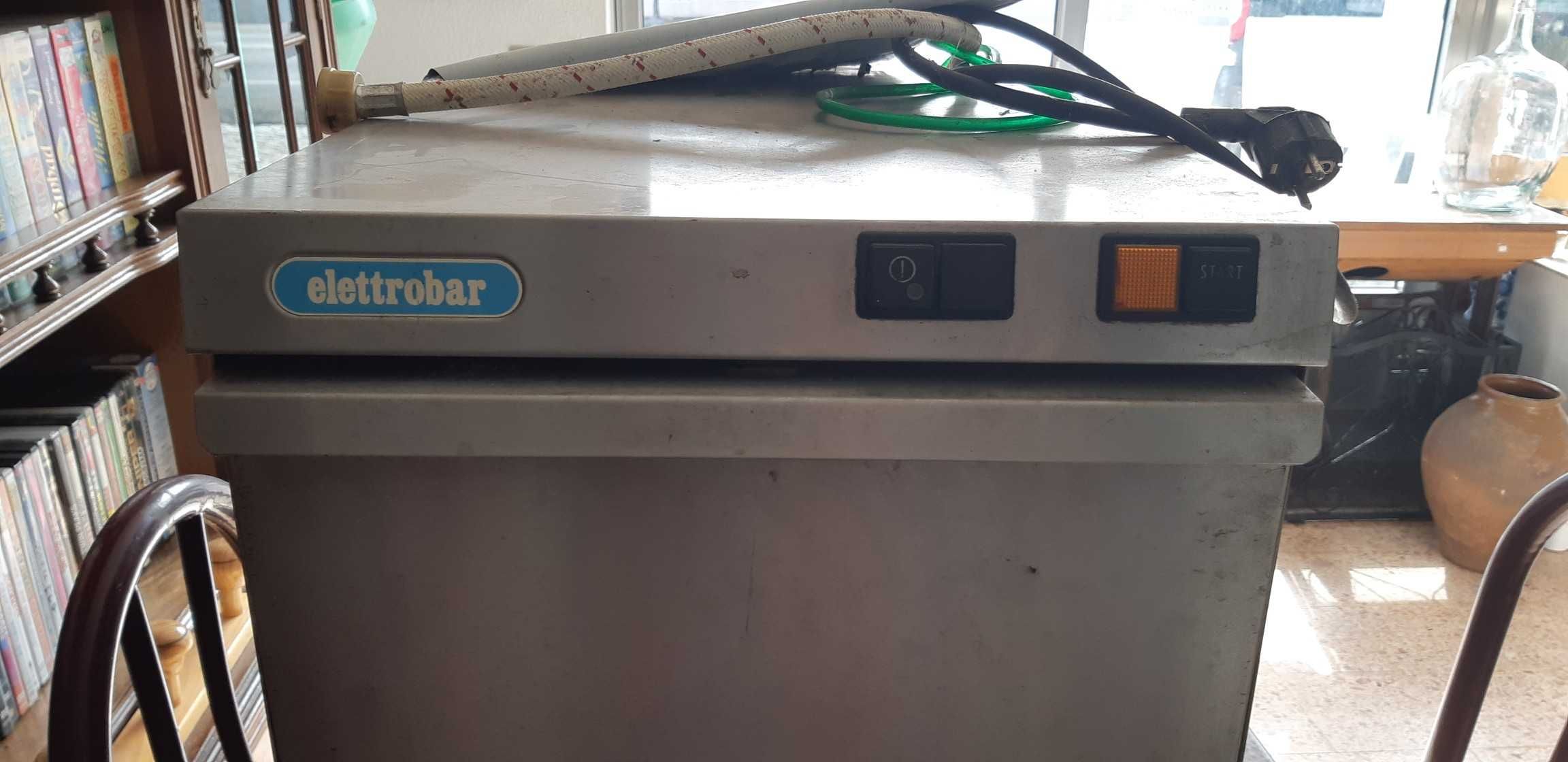 maquina de lavar loiça de cafe