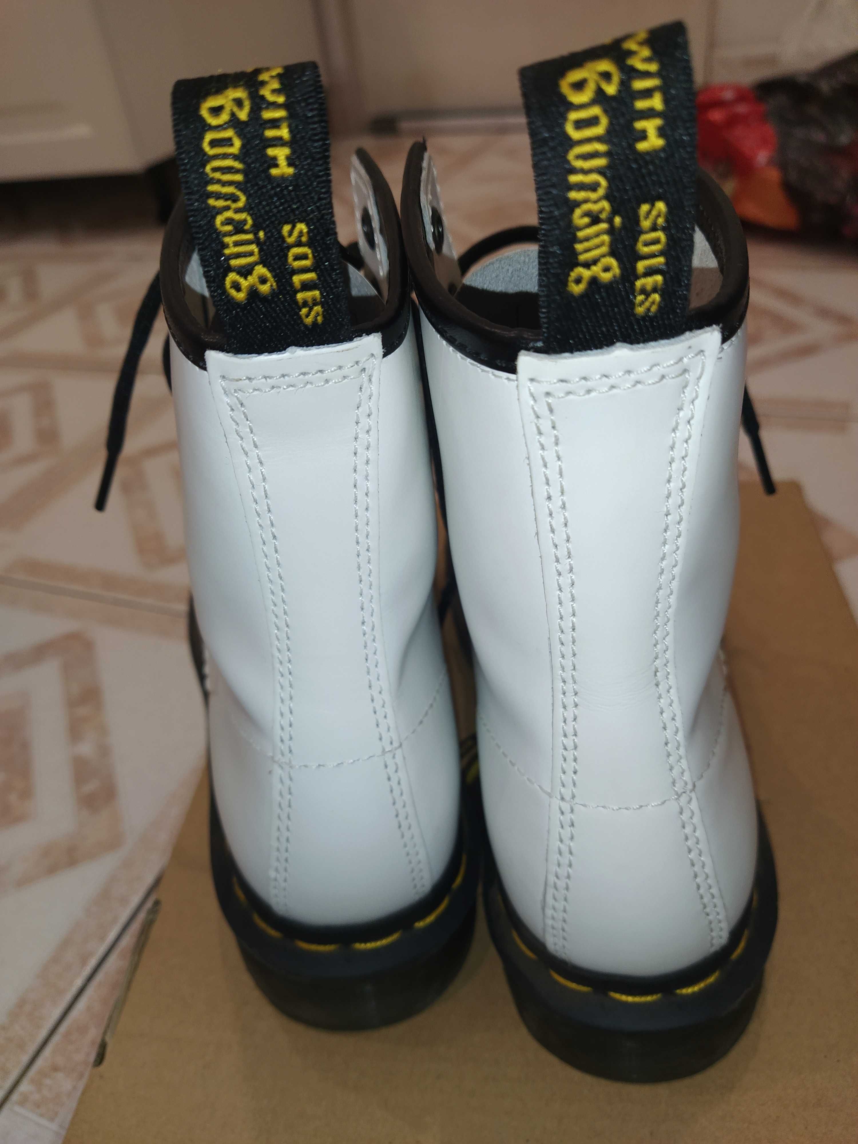 DR. MARTENS 1460 W nowe