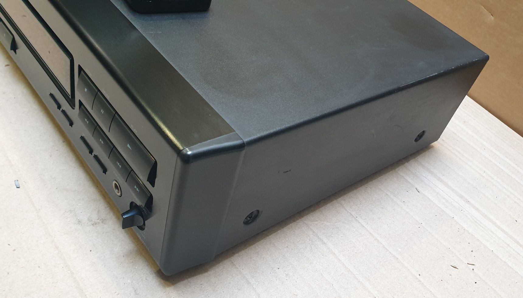 CD програвач Onkyo DX-7011 Пульт