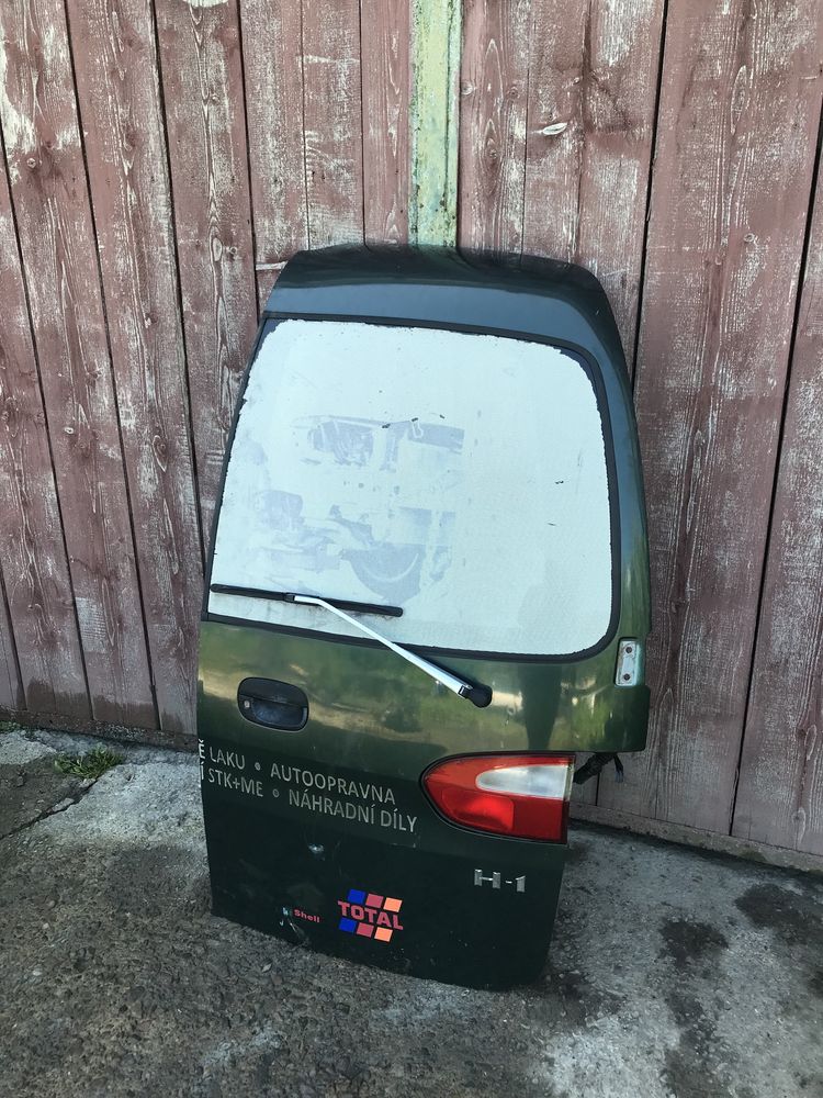 Задня права дверка Hyundai H1