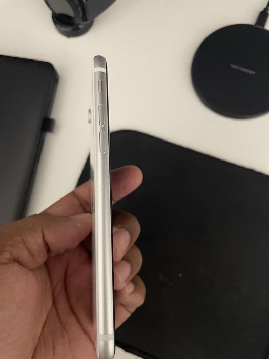 IPhone SE ótimo estado