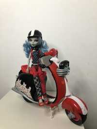 Boneca monster high