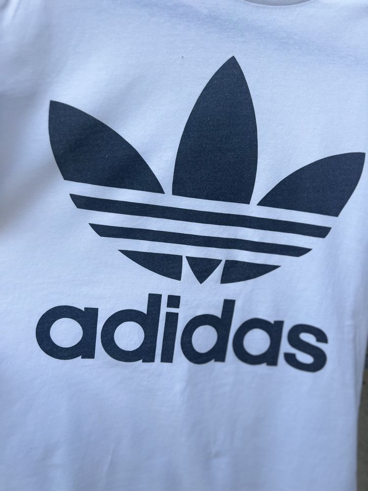 Оригінальна футболка Adidas