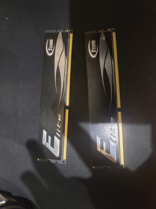 Оперативна пам'ять Team Elite 4gb 1600