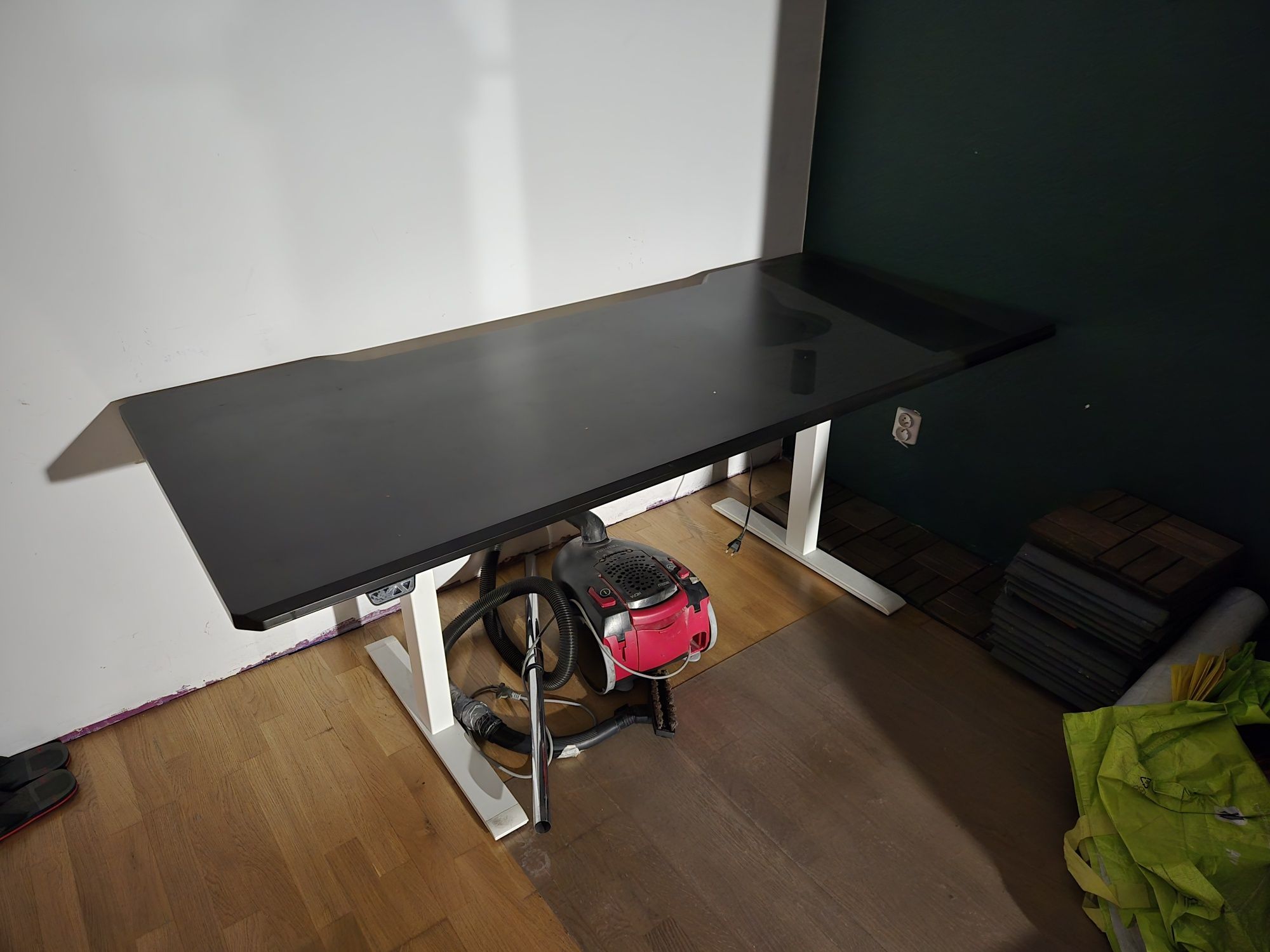 Biurko elektryczne Ikea podnoszone, stelaż Rodulf, blat Uppspel 180x80