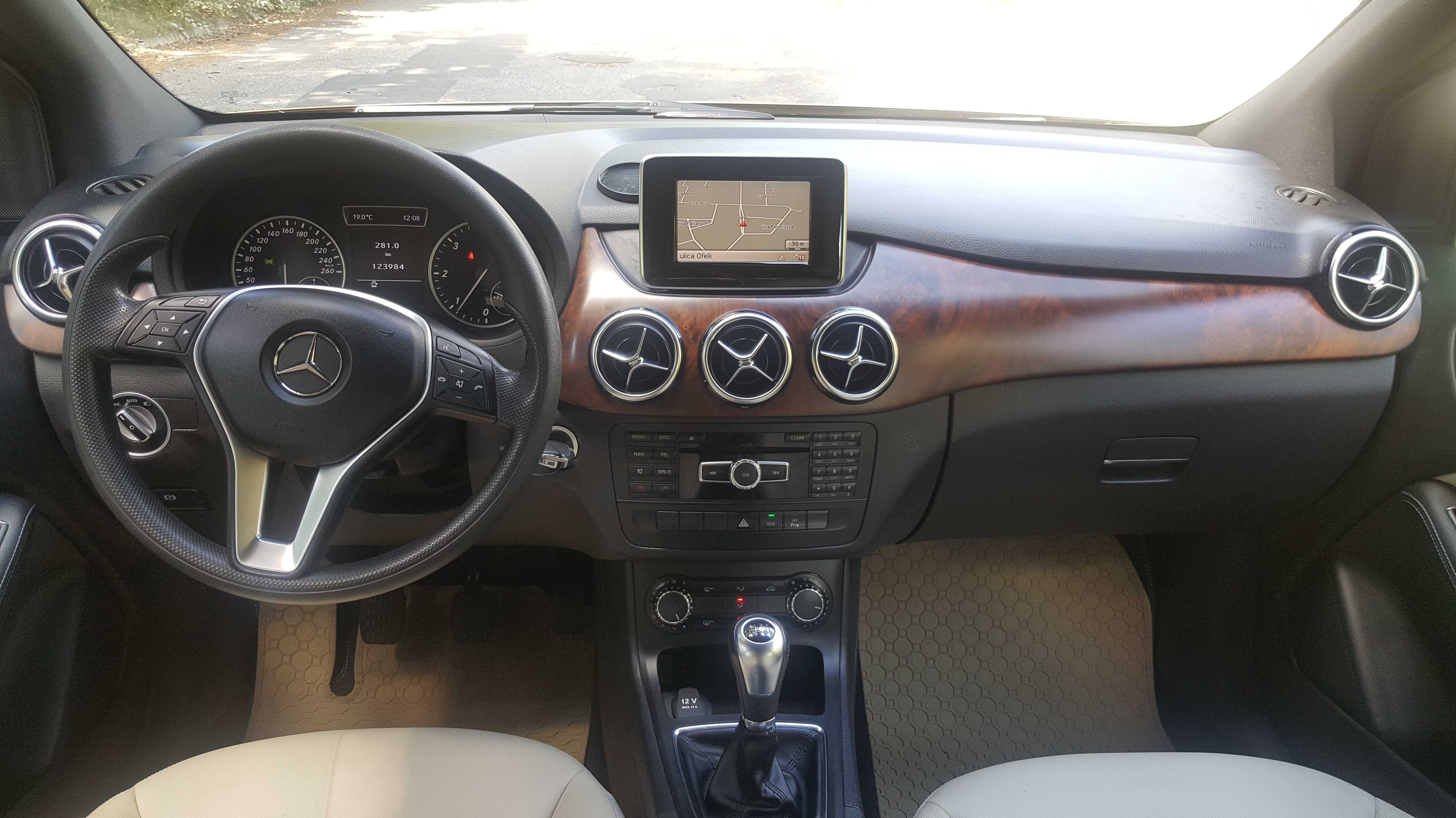 Mercedes-Benz B 200 CDI (W246) Bronze gold