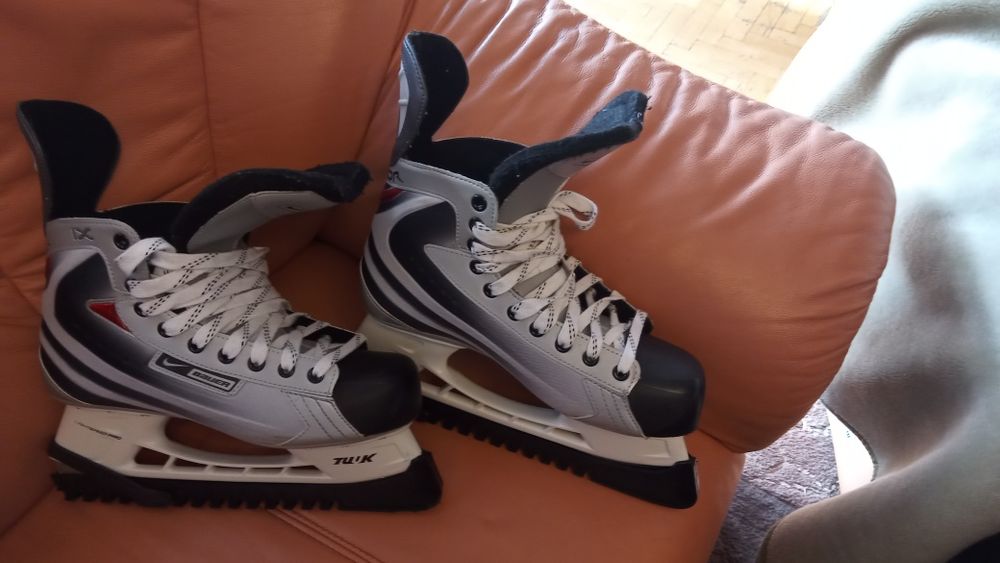 łyżwy Bauer Nice Vapor IX. Rozmiar 10.Wkładka 29cm.Jak nowe