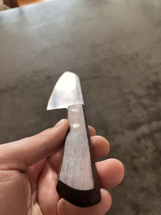 Japoński Nóż Santoku Gashin-Saku AUS-8 Hon-Warikomi