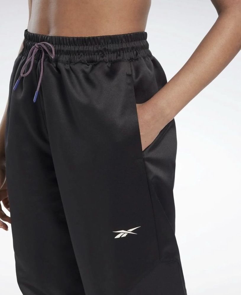 Спортивні легенькі штани   Reebok
