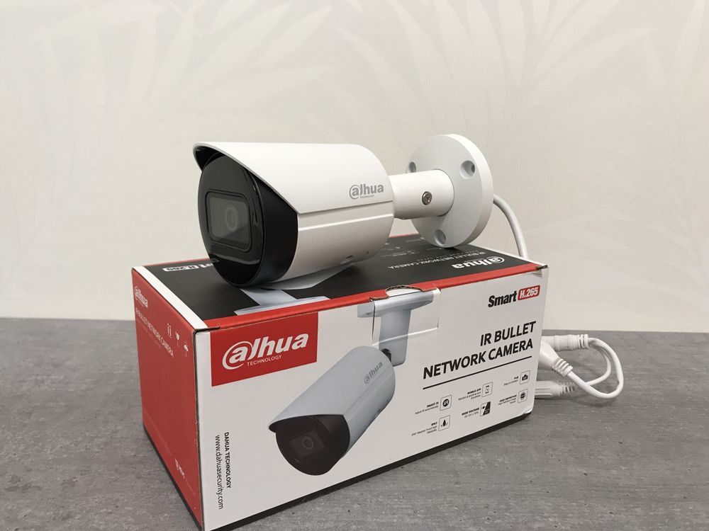 6Мп 4 камеры Комплект ip видеонаблюдения Dahua в магазин дачу офис дом