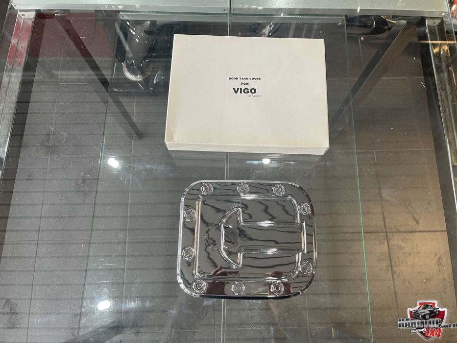 Nakładka Klapki Wlewu Paliwa TOYOTA HILUX VIGO