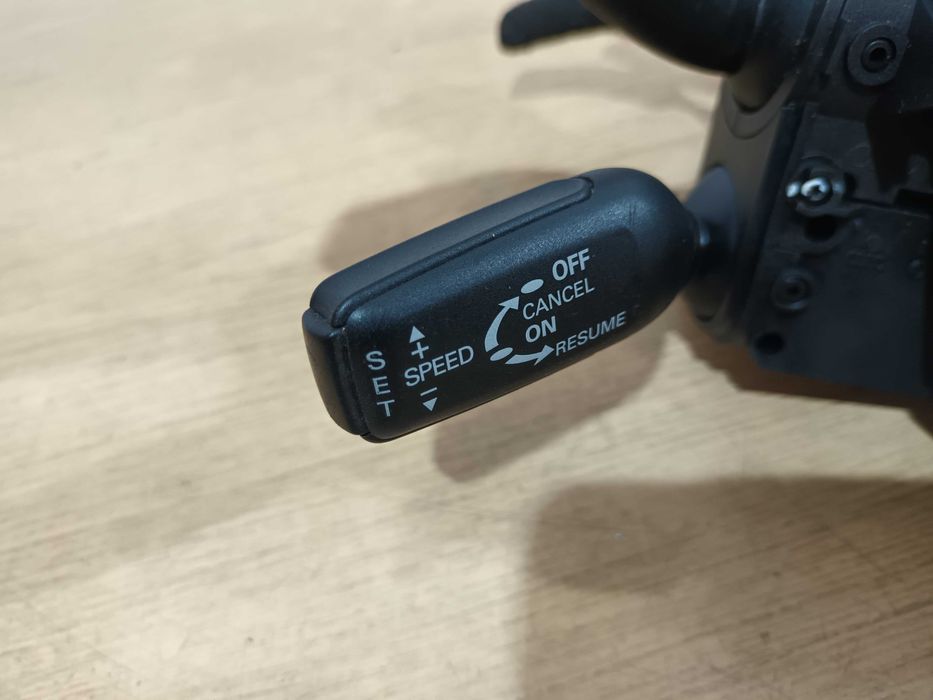 Przełącznik zespolony manetki pająk taśma tempomat AUDI A6 C6 Q7 4L