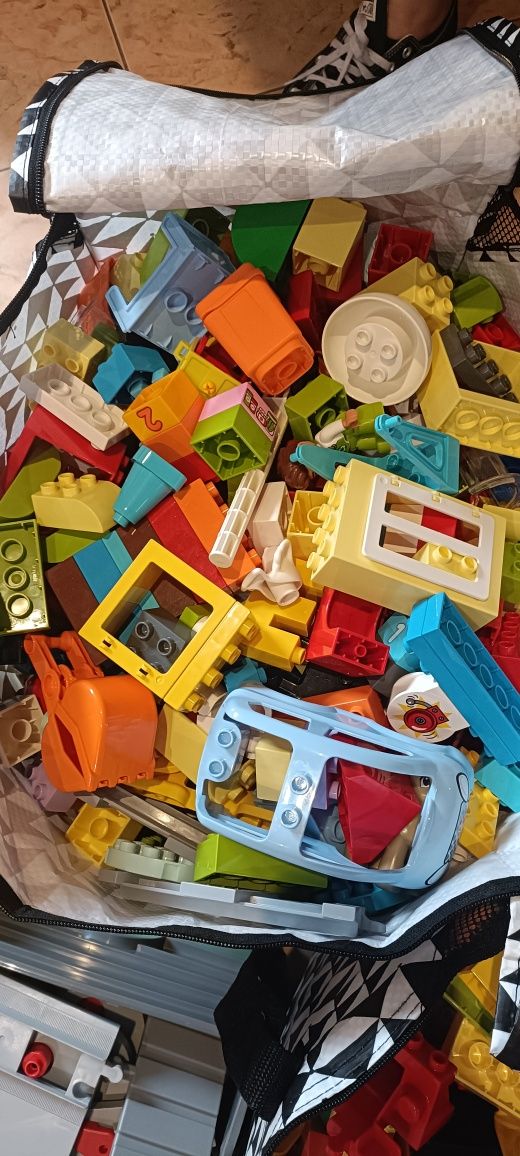 LEGO Duplo 17kg! Plus pojemniki LEGO