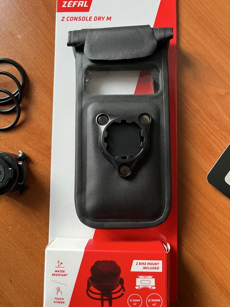 Bolsa e suporte Zefal para telemovel
