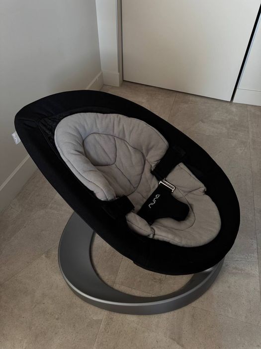 Крісло-шезлонг для дітей від NUNA