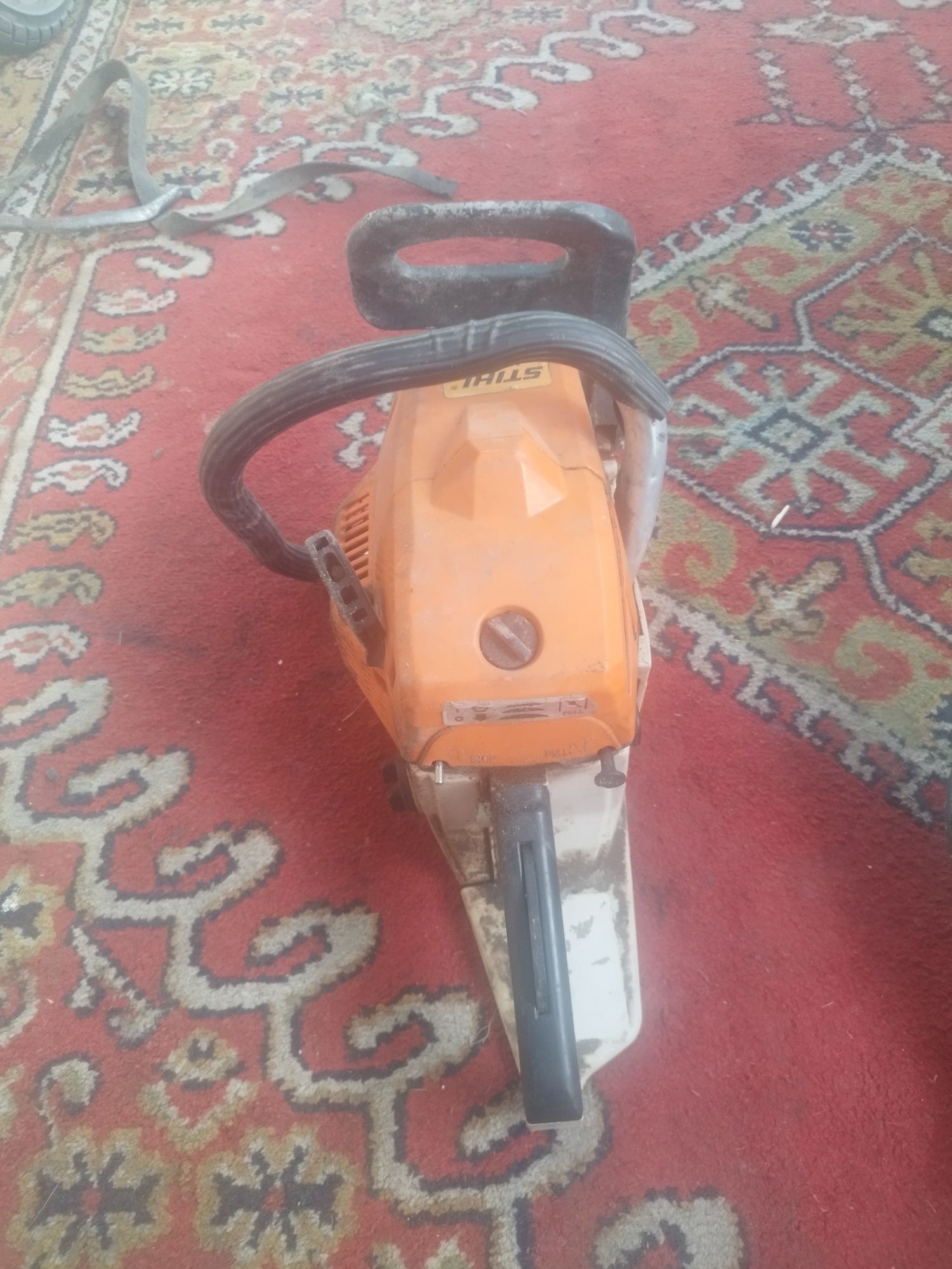 Продам бензопилу