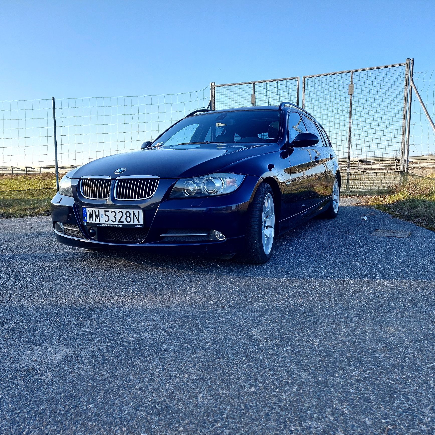 Sprzedam BMW 330i