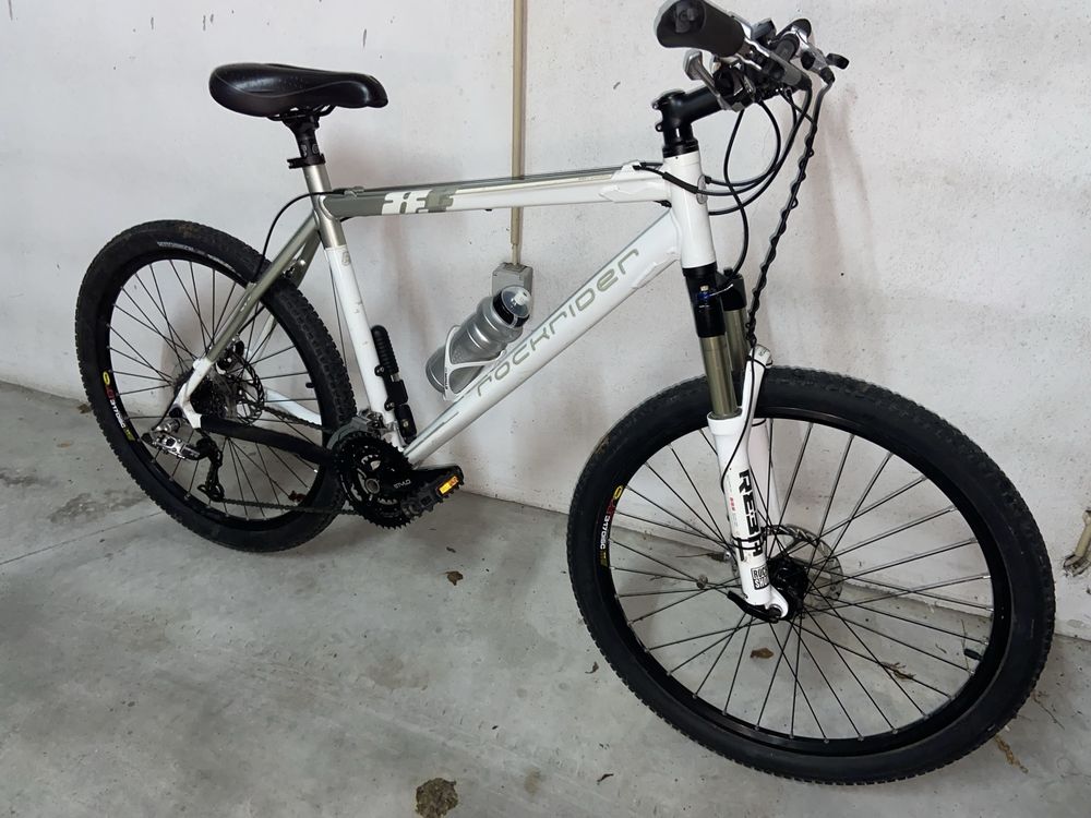 Bicicleta RockRider 8.2 tam L (54 cm) aro 26