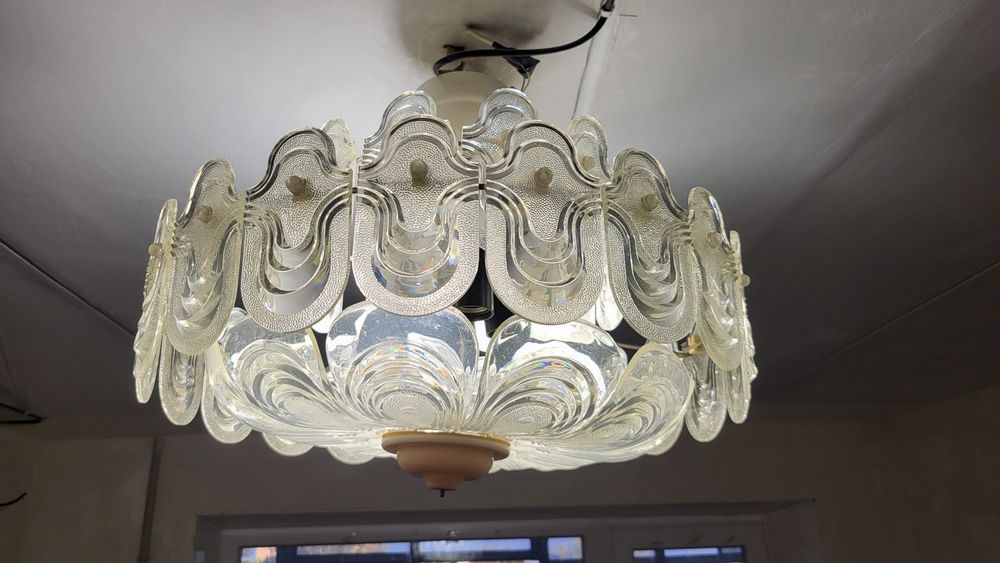 Люстра под хрусталь (пластик) времен СССР