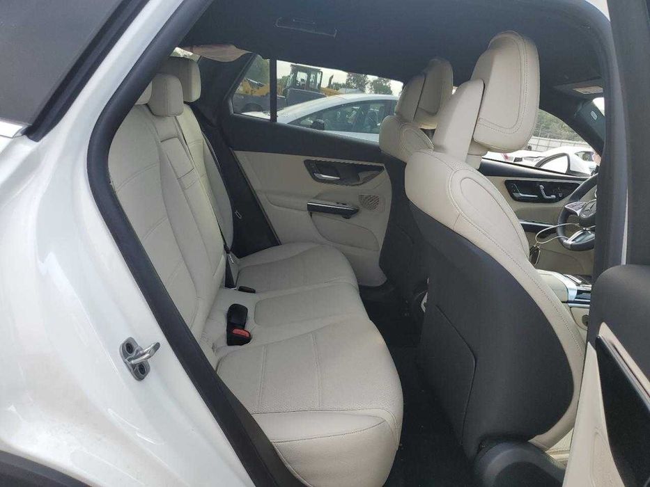 2025 Mercedes-Benz Glc 350E Плагін гібрид!