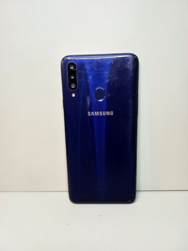 Смартфон Samsung A20 s ( 8-ядер) . Чехолы в подарок!