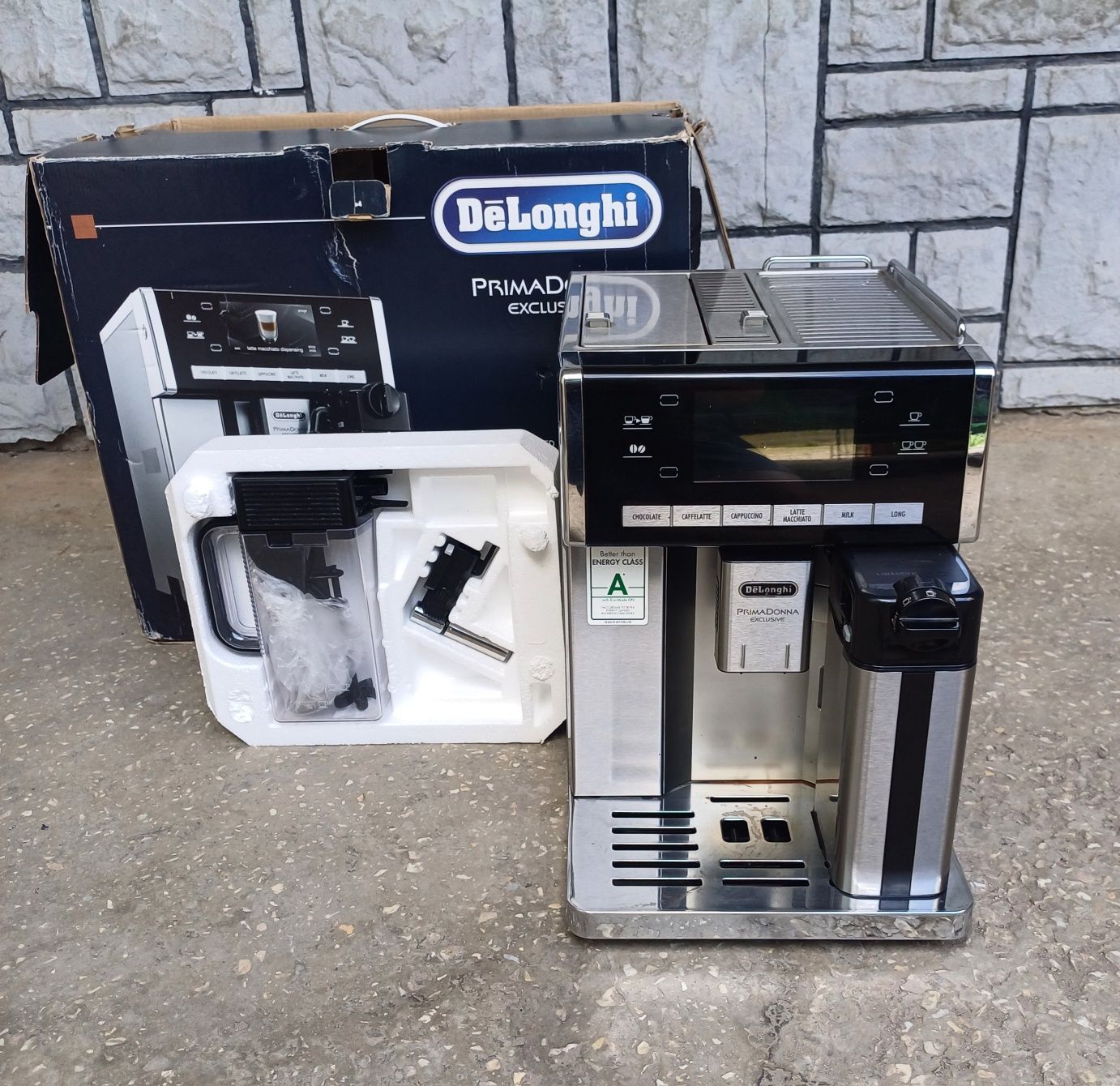 Кавомашина кавоварка Делонджи Delonghi Primadonna Exclusive ESAM 6900