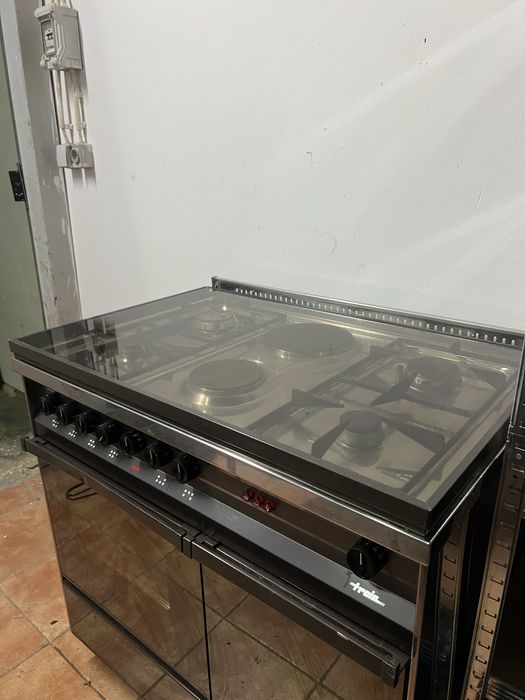 Fogão industrial- gás e elétrico