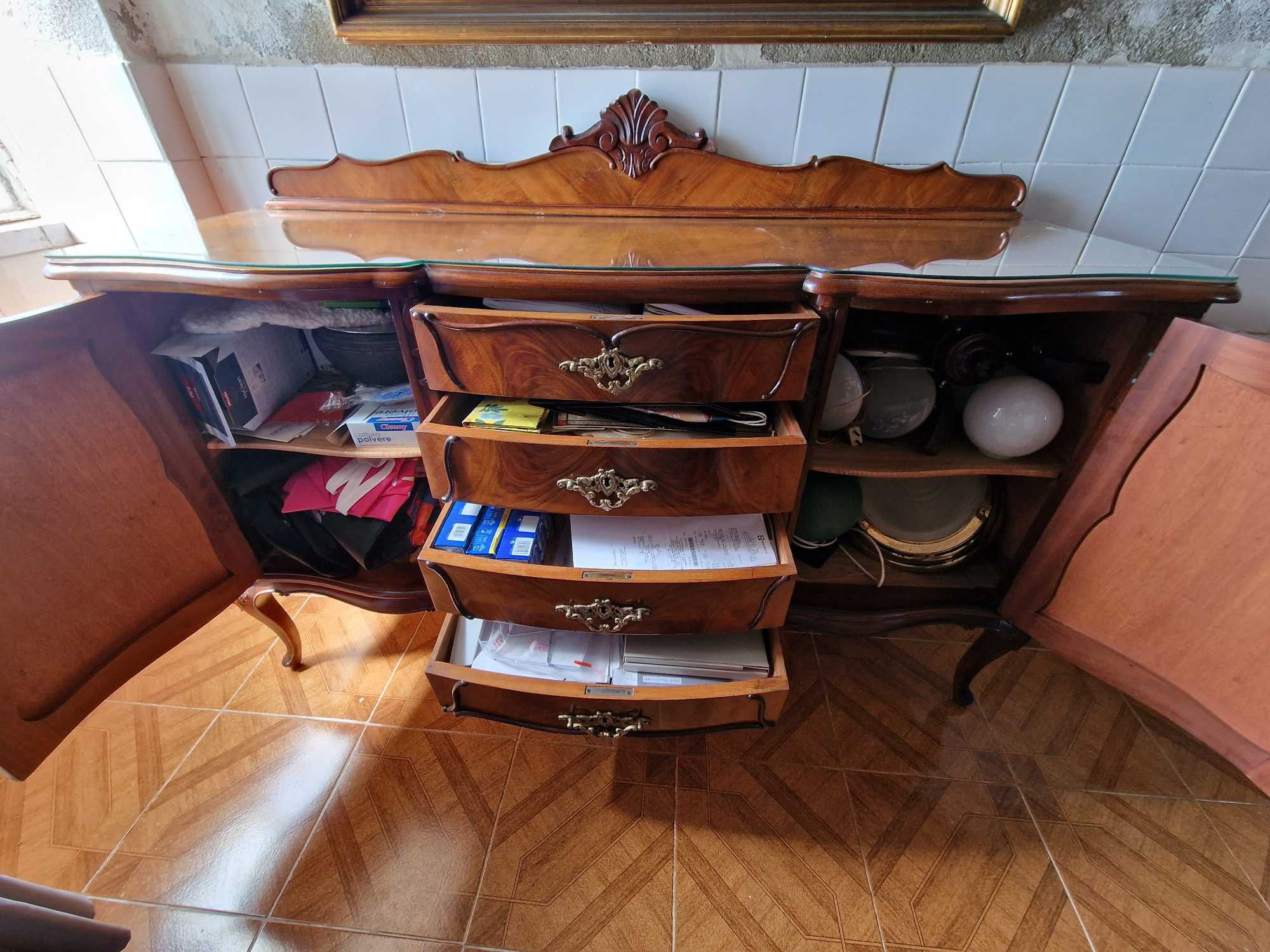Mobilia sala jantar, 2 móveis, 1 Mesa, 6 cadeiras. (Restaurada)