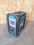 Radio makita como novo