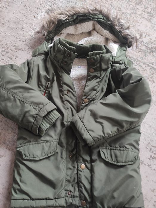 Продам дитячу куртку фірми,,Н М,