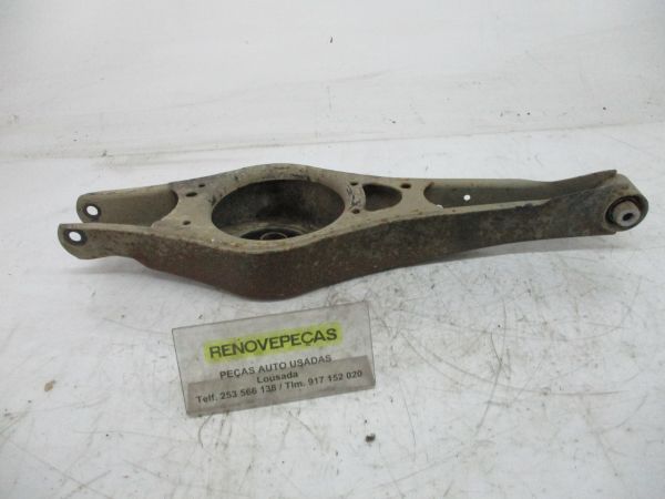 Braço de suspensão trás direito VOLKSWAGEN Golf V (1K1)