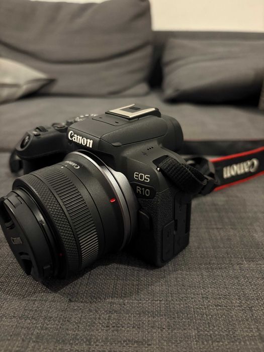 Canon EOS R10 + RF-S 18-45 mm F4.5-6.3 IS STM