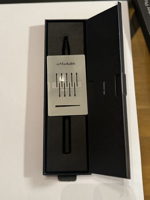 Table Remarkable 2 mais caneta