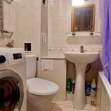 Продам 2 к. квартиру ул. Академика Павлова с ремонтом