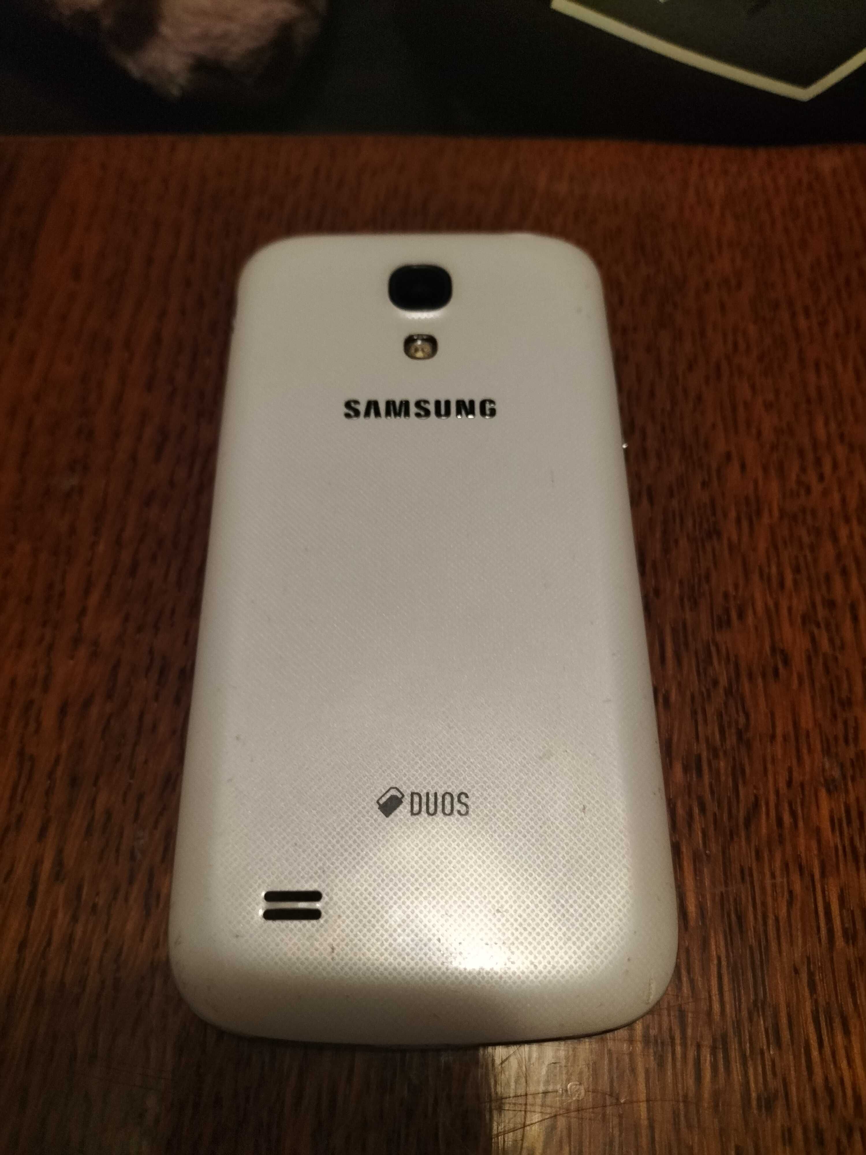 Телефон Самсунг Галакси S4 GALAXI SAMSUNG