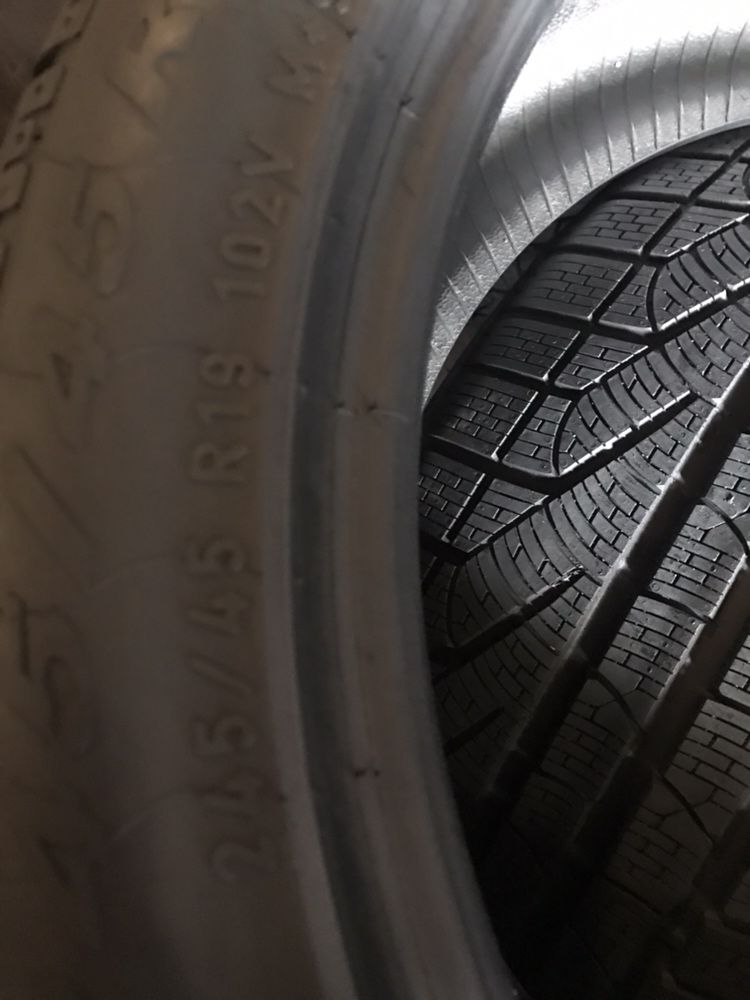 275/40/19+245/45/19 R19 Pirelli SottoZero W240 4шт зима